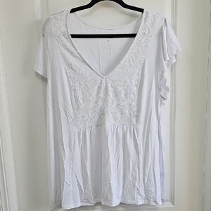 Torrid White Short Sleeve Peplum Blouse